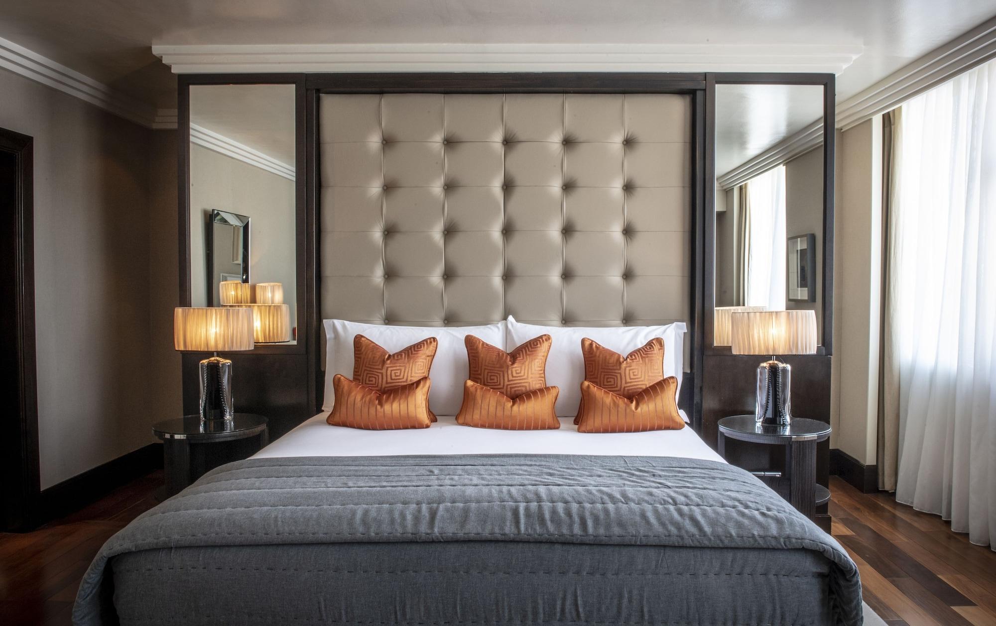 韦斯特伯里酒店 都柏林 外观 照片 A bedroom at the hotel