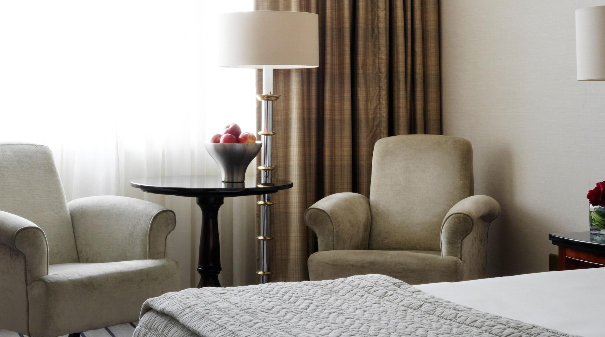 韦斯特伯里酒店 都柏林 外观 照片 A room at the hotel