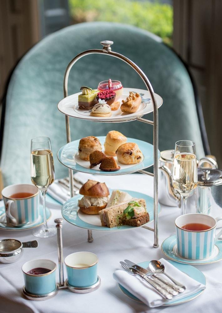 韦斯特伯里酒店 都柏林 外观 照片 Afternoon tea at the InterContinental London Park Lane