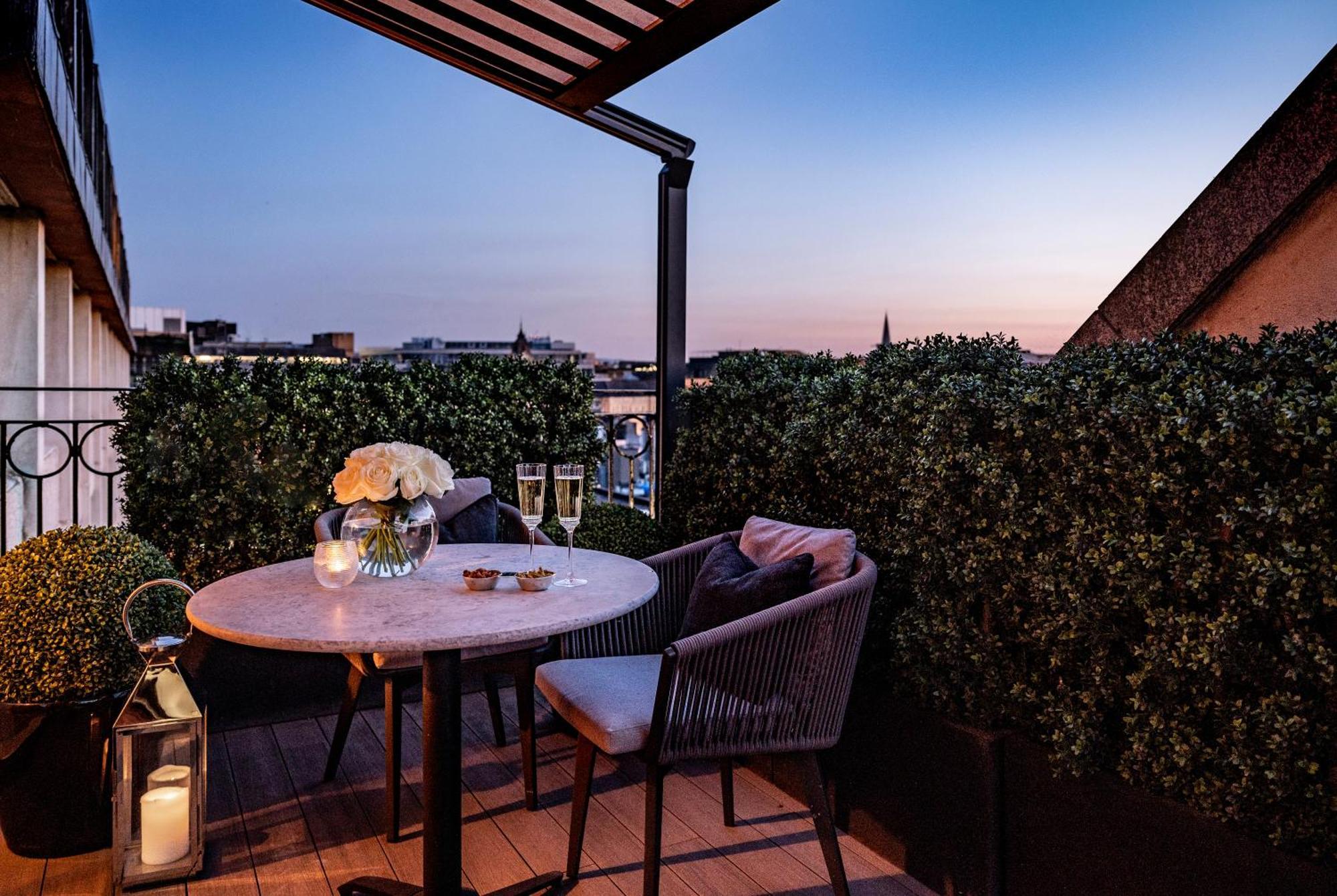 韦斯特伯里酒店 都柏林 外观 照片 The Terrace at The Ivy Collection