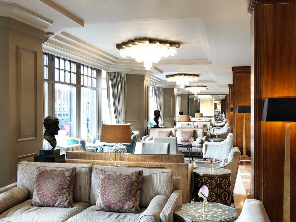 韦斯特伯里酒店 都柏林 外观 照片 The lounge at the hotel